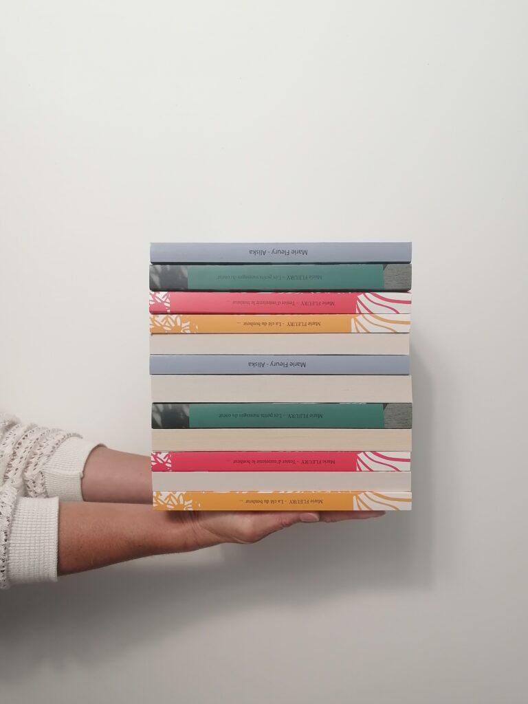 bibliothèque de livres - lire un livre- roman- feel good - livre- autoédition- lecture